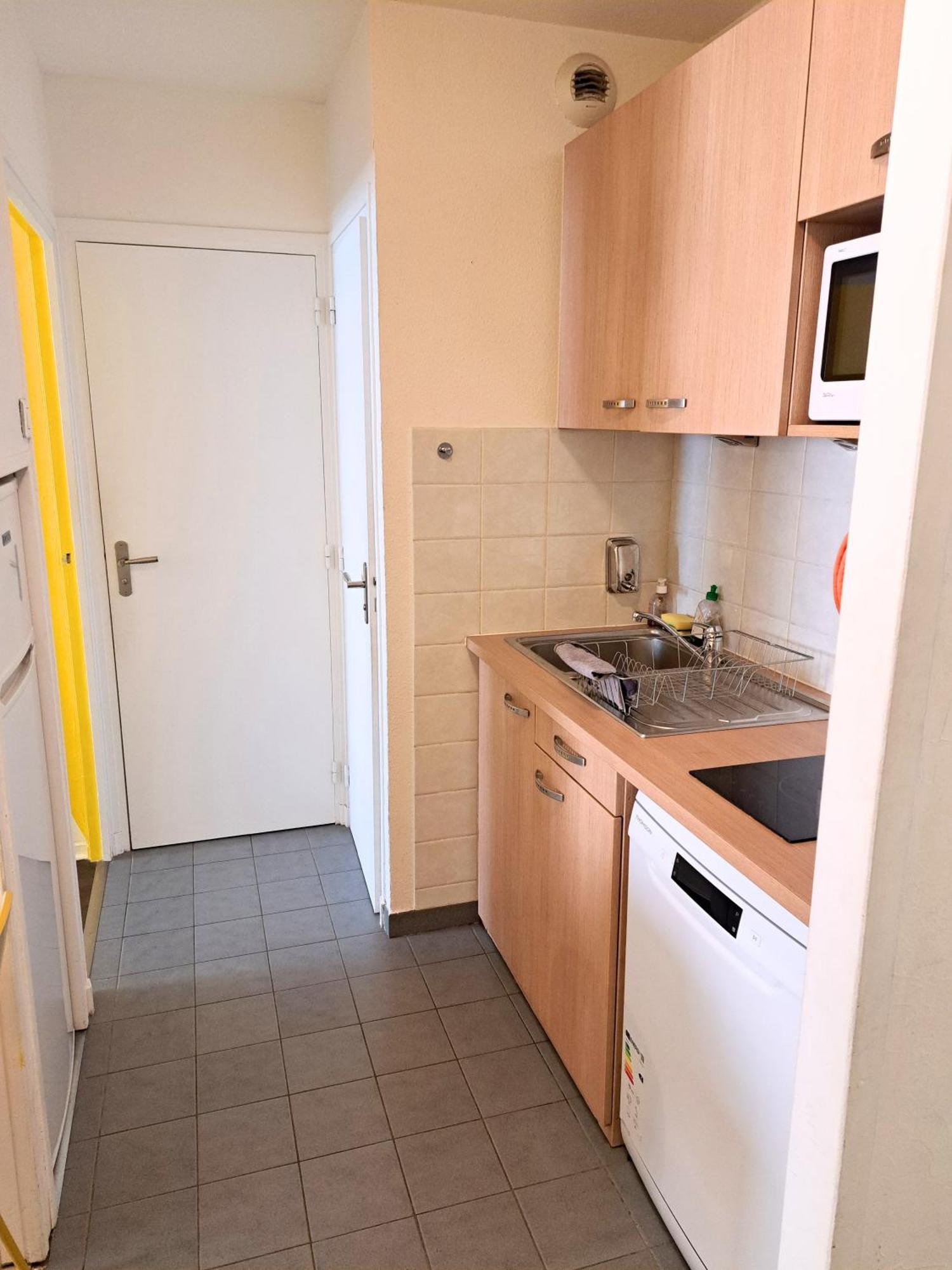 Bel Appartement Au Calme Avec Parking Лион Екстериор снимка